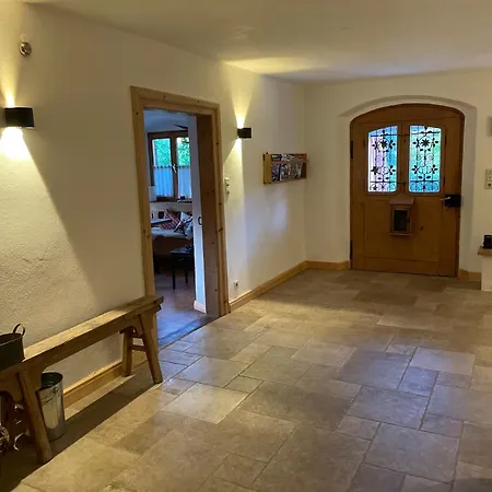 בית נופש Historisches Pfarrhaus Naehe Schloss Neuschwanstein *